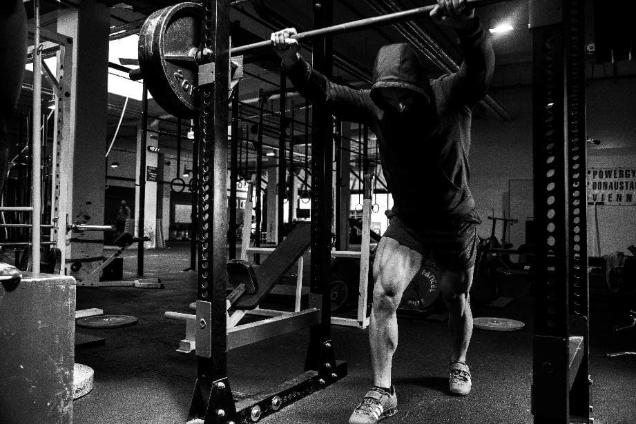 Improve Your Body Size by Lifting Weight Using VBT