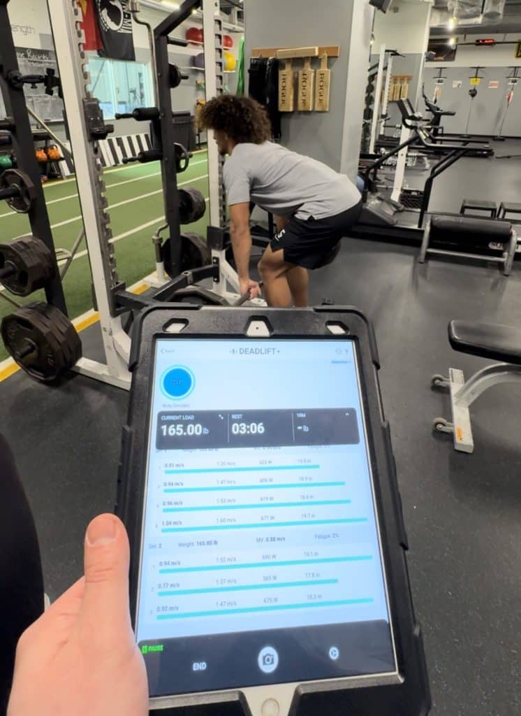 Man training with vitruve app